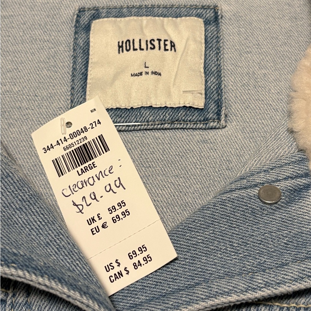 Hollister Denim Jacket with Faux Fur Collar - Picture 7 of 7